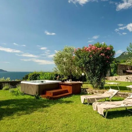 Holiday home Limonaia
